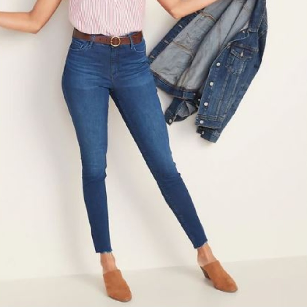 Mid-Rise Sculpt Rockstar Raw-Hem Skinny Jeans! ✨